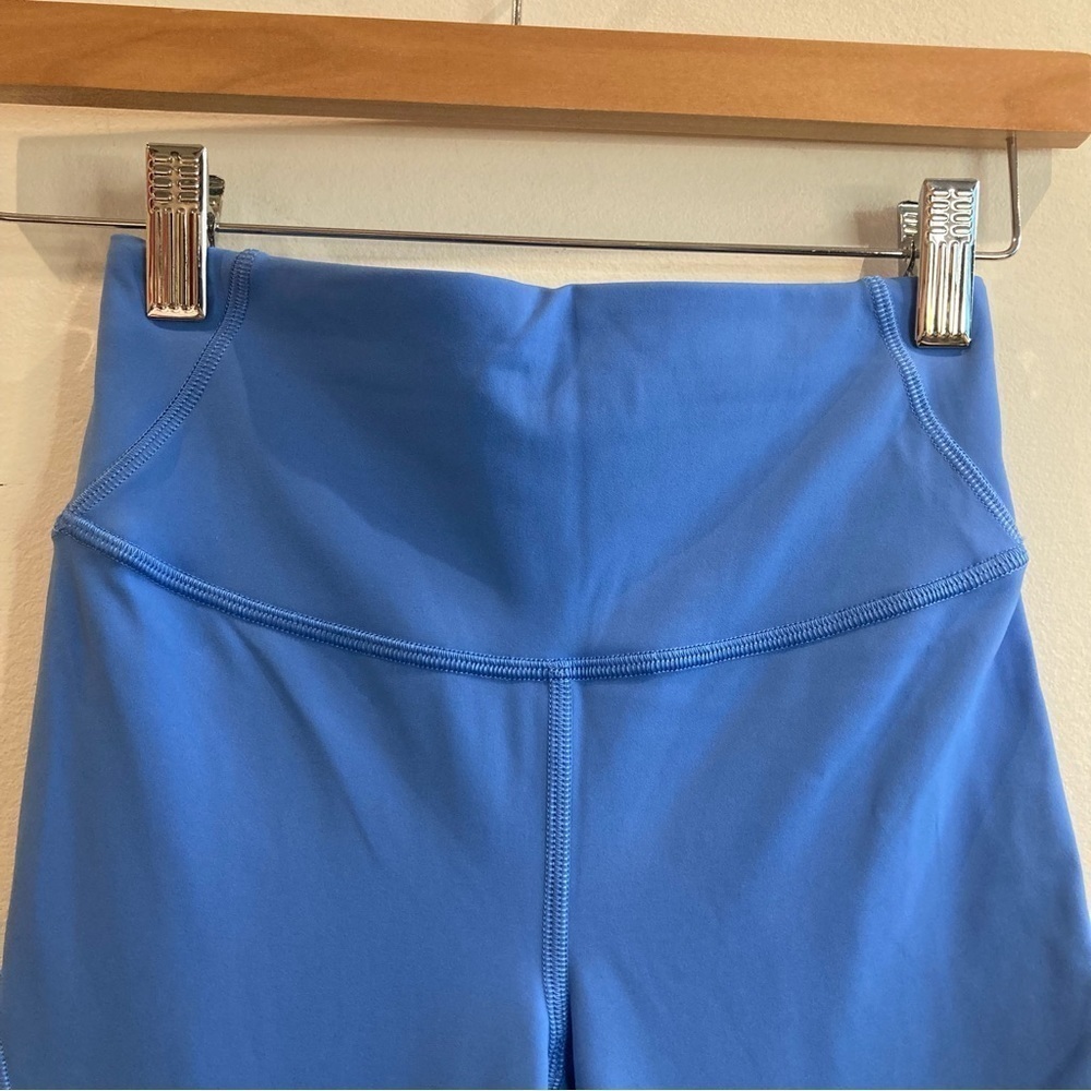 LULULEMON Sz 2 Align Internal Drawstring and Card Pocket Super Soft Leggings - Picture 2 of 12